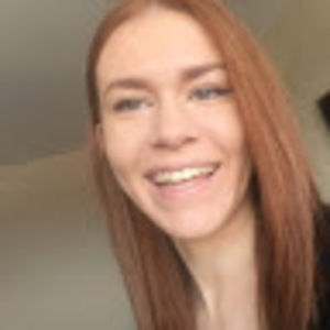 Meet your Posher, Caitlin